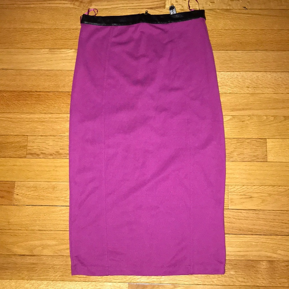 Fun pleather trim skirt
